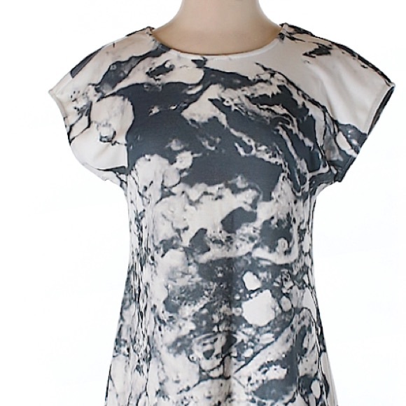 🌈 Marble Print Dress - Picture 2 of 3